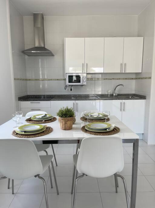 Casa Mesana Nuevo Apartamento En La Playa Con Aire Acondicionado Playa Honda  Bagian luar foto