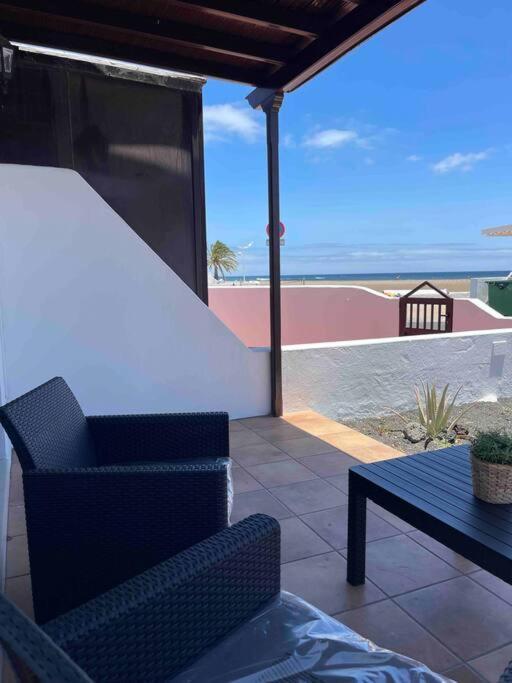 Casa Mesana Nuevo Apartamento En La Playa Con Aire Acondicionado Playa Honda  Bagian luar foto